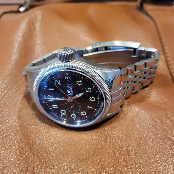 Oris big crown small seconds pointer day and date. - Picture 5 of 10